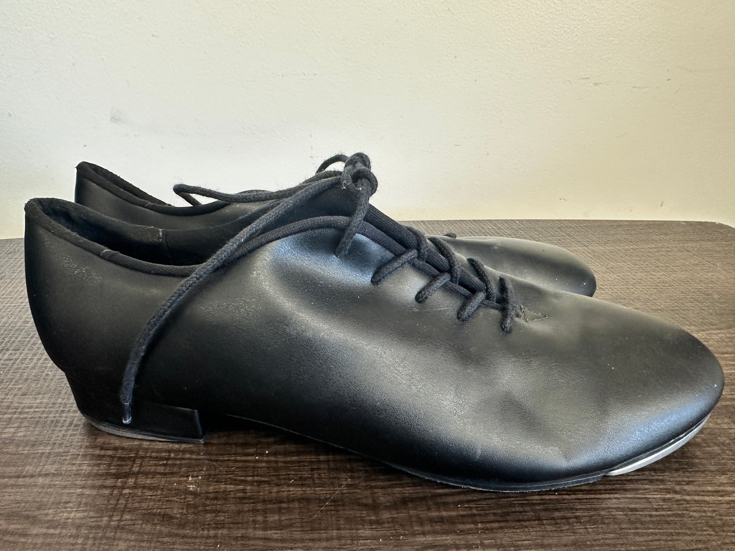 Pre-Owned Tap Shoes SoDanca Adult 9.5W Oxford Leather Lace Up Student