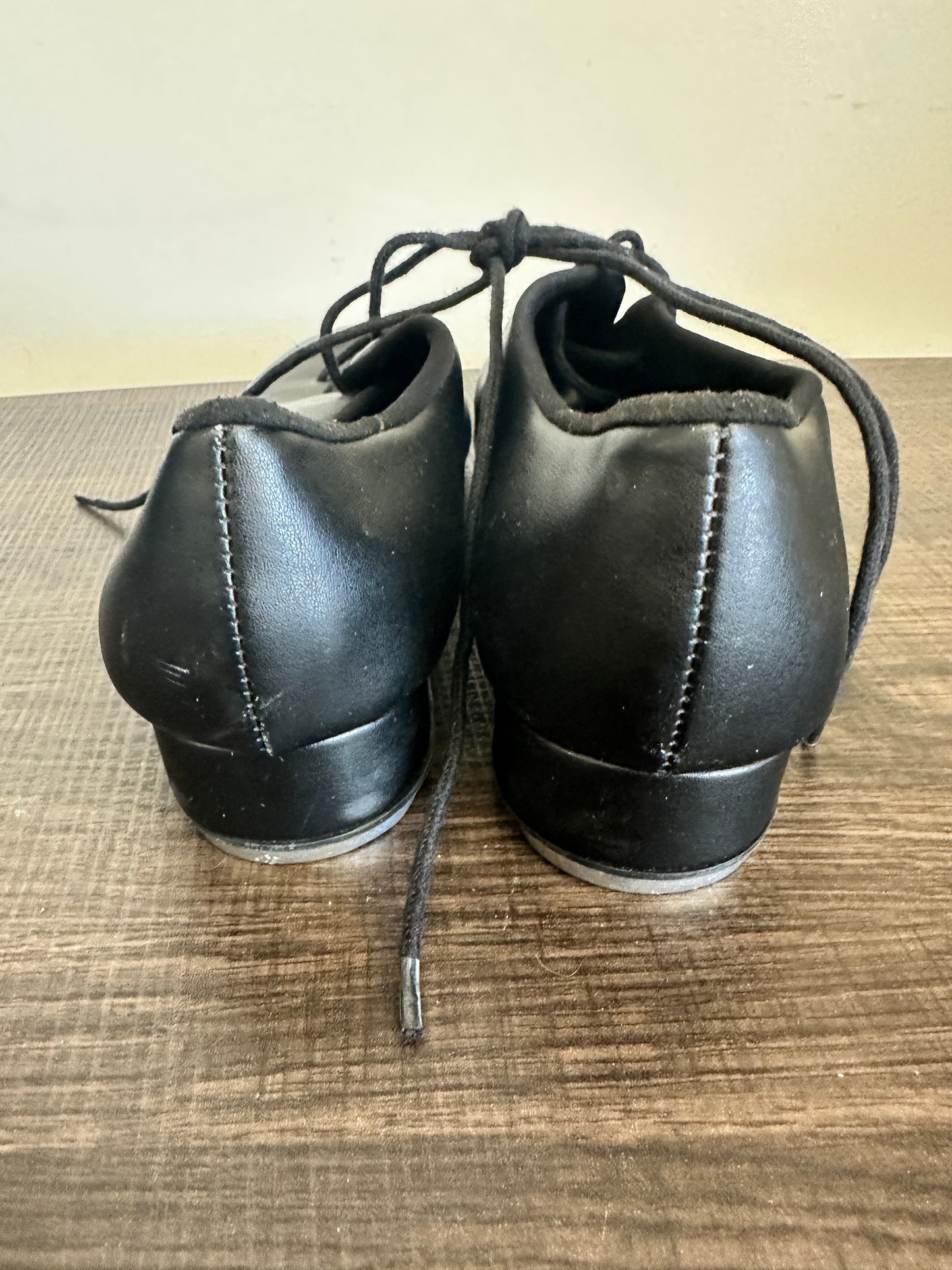 Pre-Owned Tap Shoes SoDanca Adult 9.5W Oxford Leather Lace Up Student
