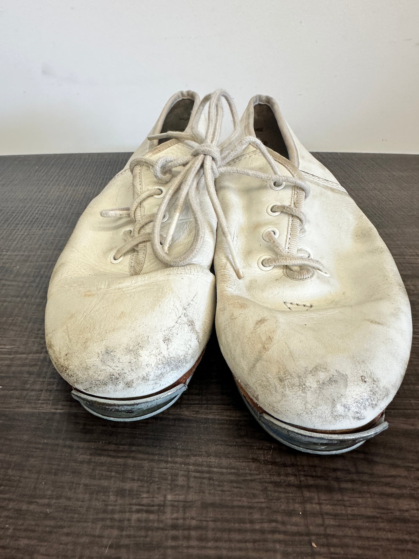 Pre-Owned Buck Clogging Shoes Steven Stompers 5.5M White Oxford Split Sole Buck Taps