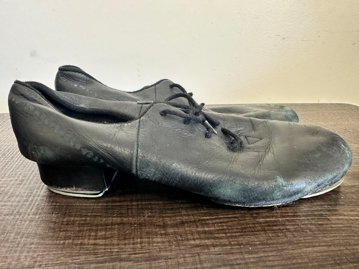 Pre-Owned Clogging Tap Shoes Steven Stompers Adult 6M Buck Leather Split Sole