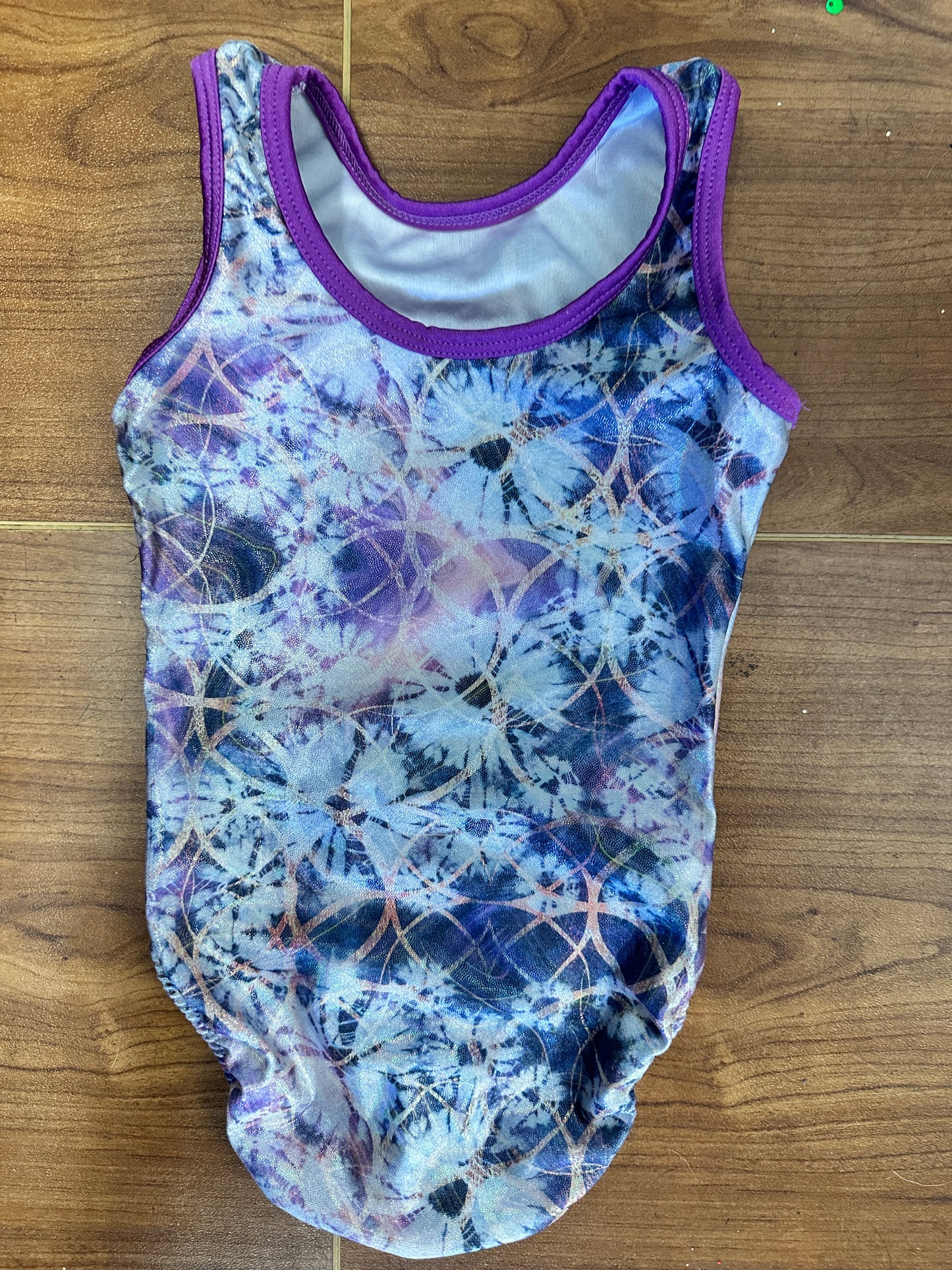Pre-Owned Gymnastics Plum Lavender Flower Small Child Acro