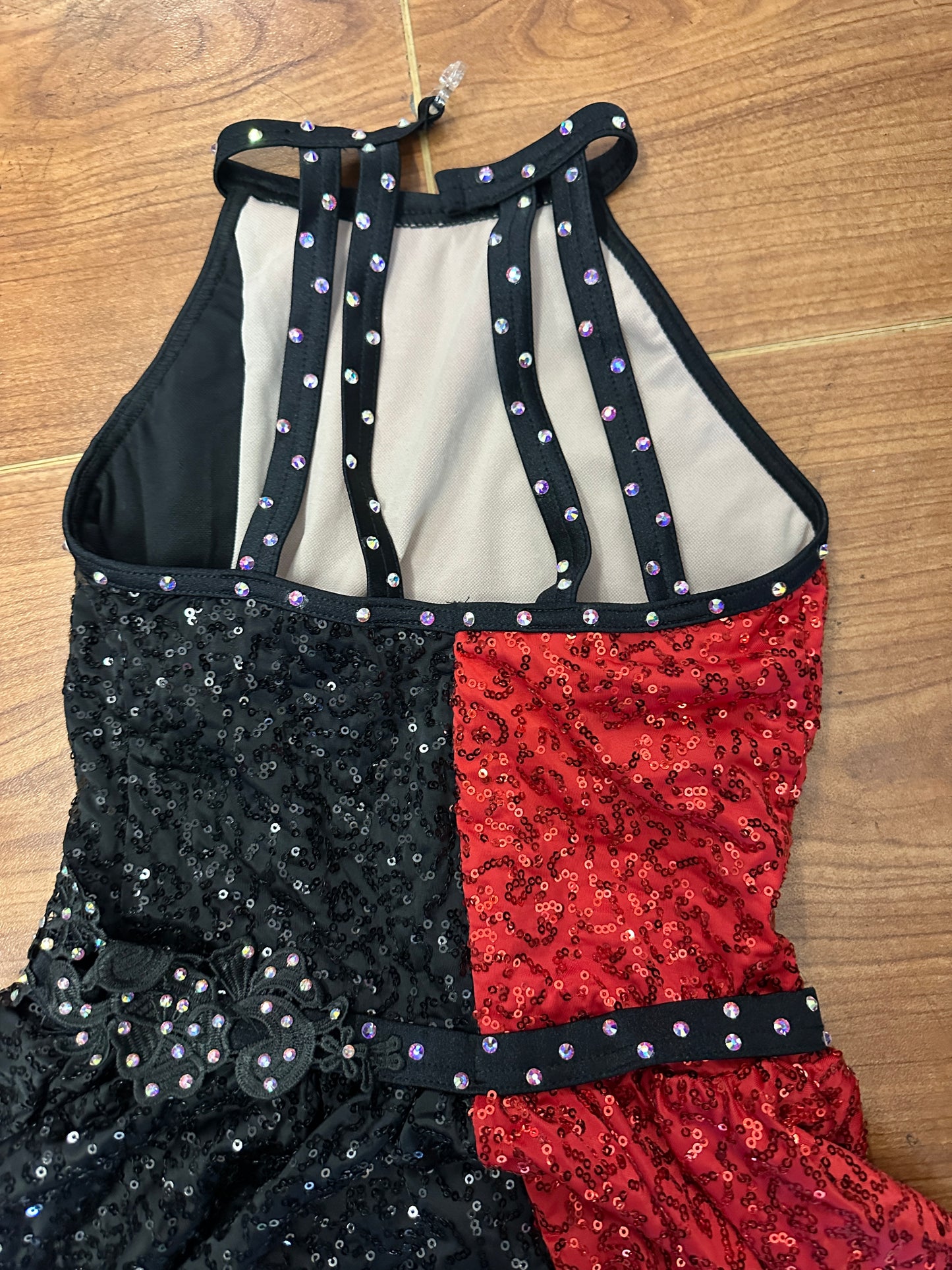 Pre-Owned Costume Weissman 15712 Medium Child Red ADDED STONES Jumpsuit Jazz Tap Sequins