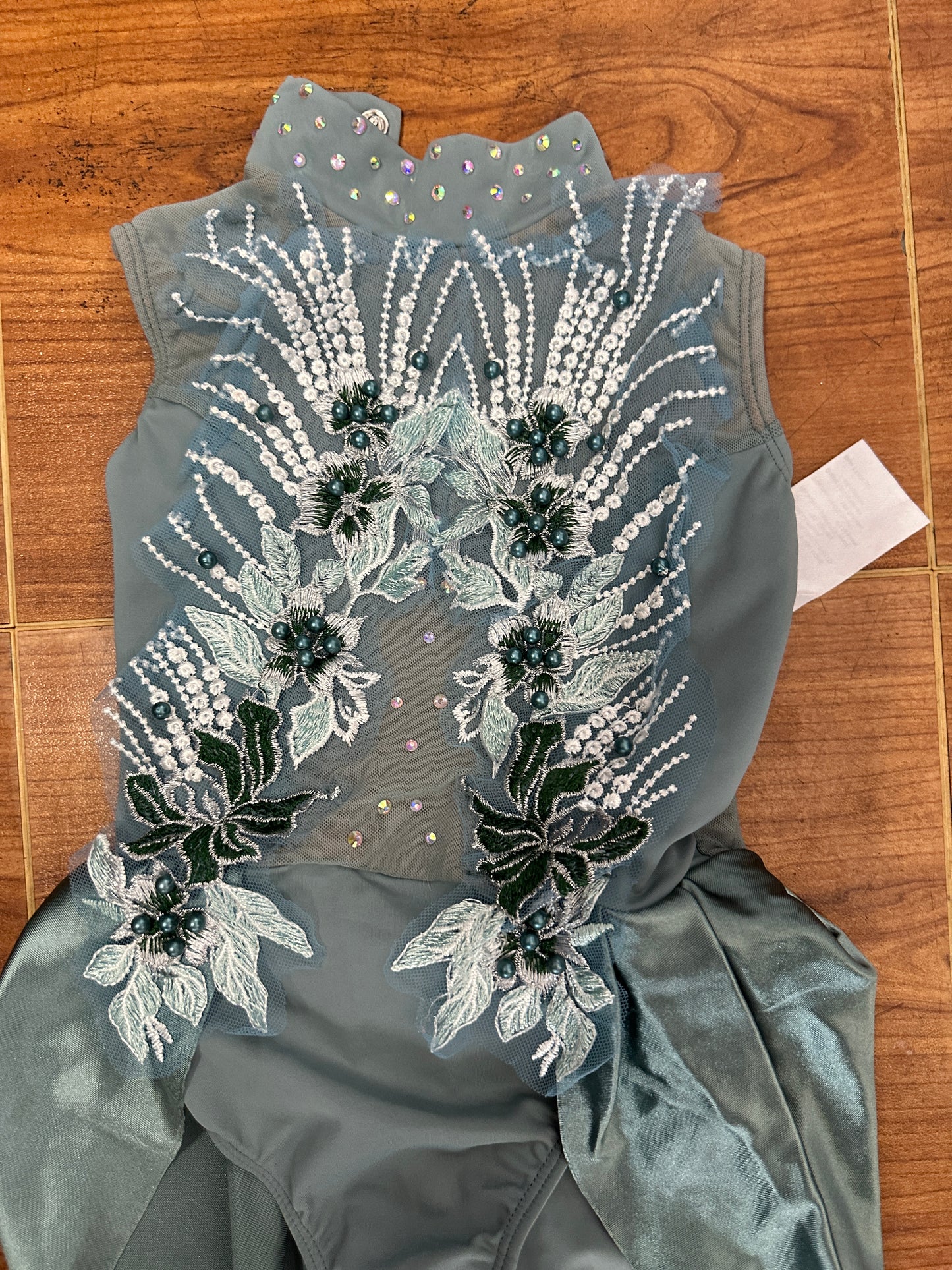 Pre-Owned Costume 10th House TH23102 Small Child Green Appliques Lyrical Rhinestones