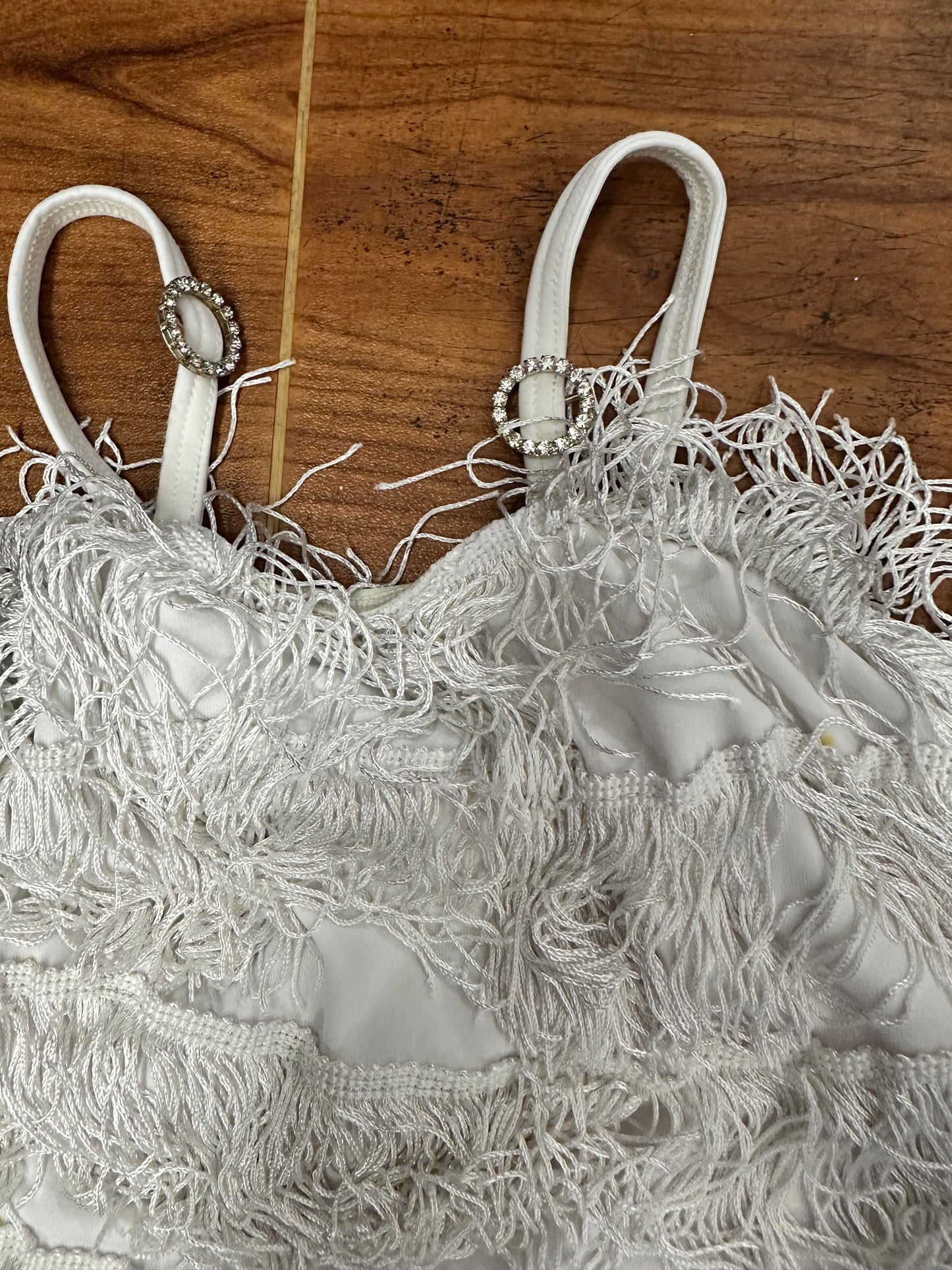 Pre-Owned Costume Weissman  2958 Medium Child White Fringe Jazz Tap Rhinestones