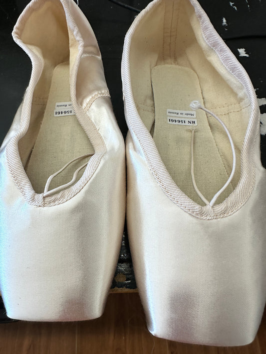 New Pointe Shoes Russian Rubin 41 W5 V2 FM Brand New Ballet Pink