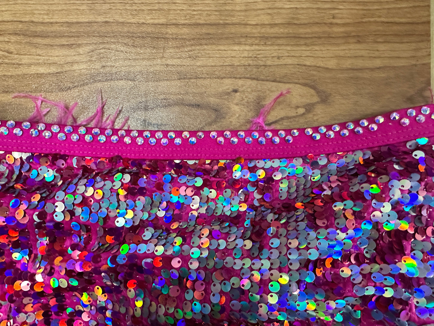 Pre-Owned Skirt Medium Adult Pink Weissman S12145 Jazz Tap Musical Theater Sequin Feather