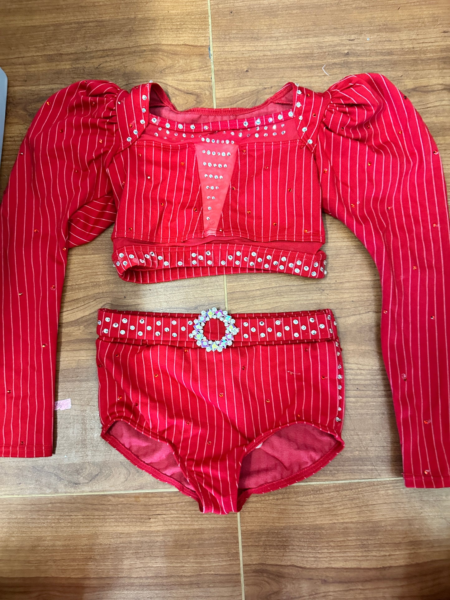 Pre-Owned Costume Small Child Red Weissman 16760 Jazz Tap Musical Theater 2 pc Pin Stripes Puffy Sleeves