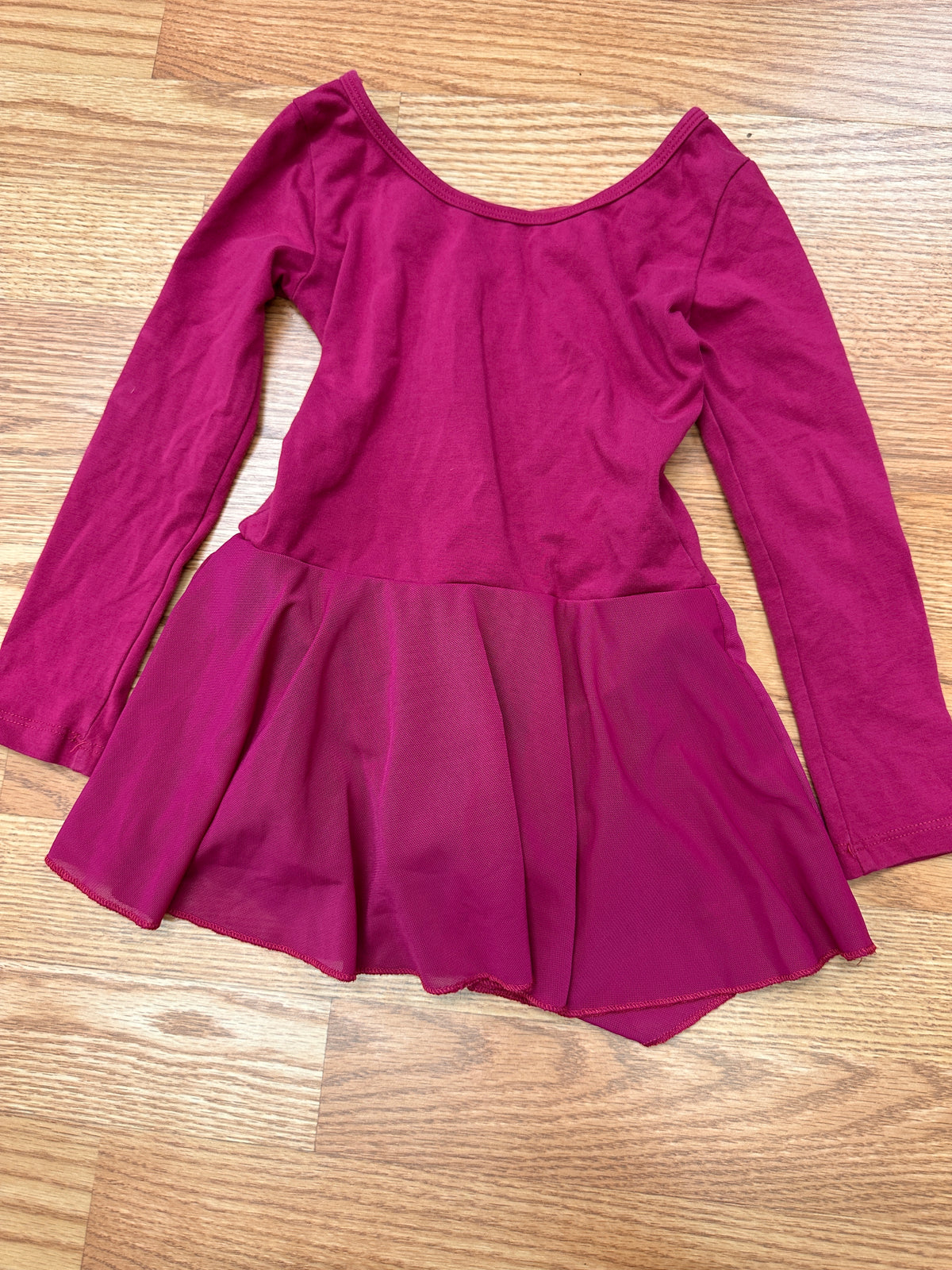 Pre-Owned Leotard Dress Small Child Plum Pink Long Sleeve Cross Back Ballet
