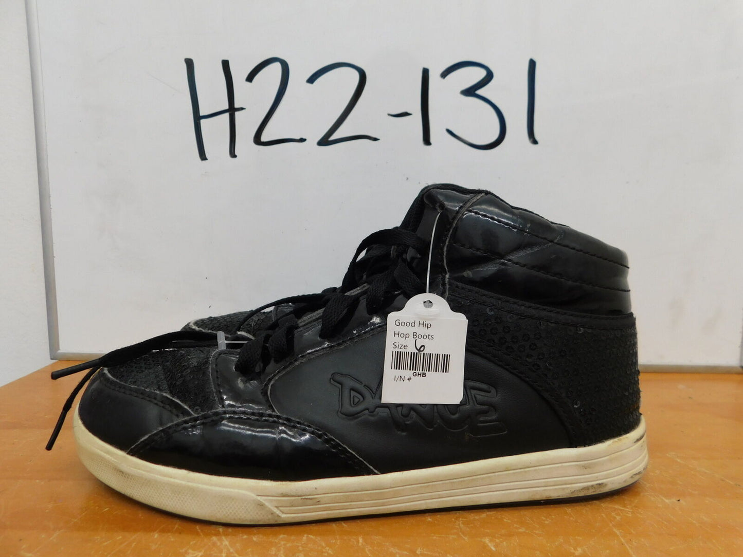 Pre-Owned Hip Hop Shoes Gia-Mia Adult 6M Sneakers Sequin
