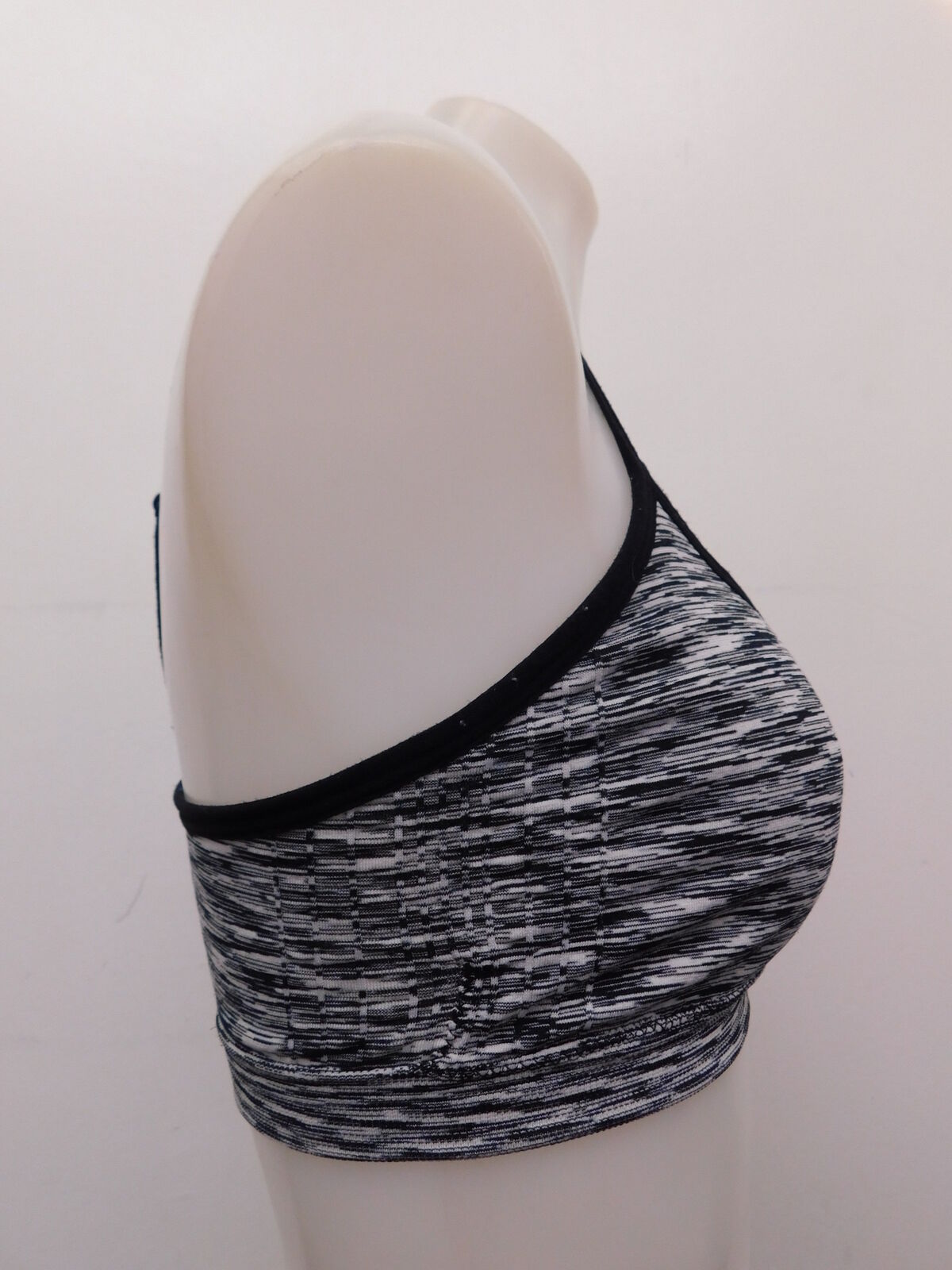 Pre-Owned Sports Bra Joe Boxer   Small Adult White  Jazz