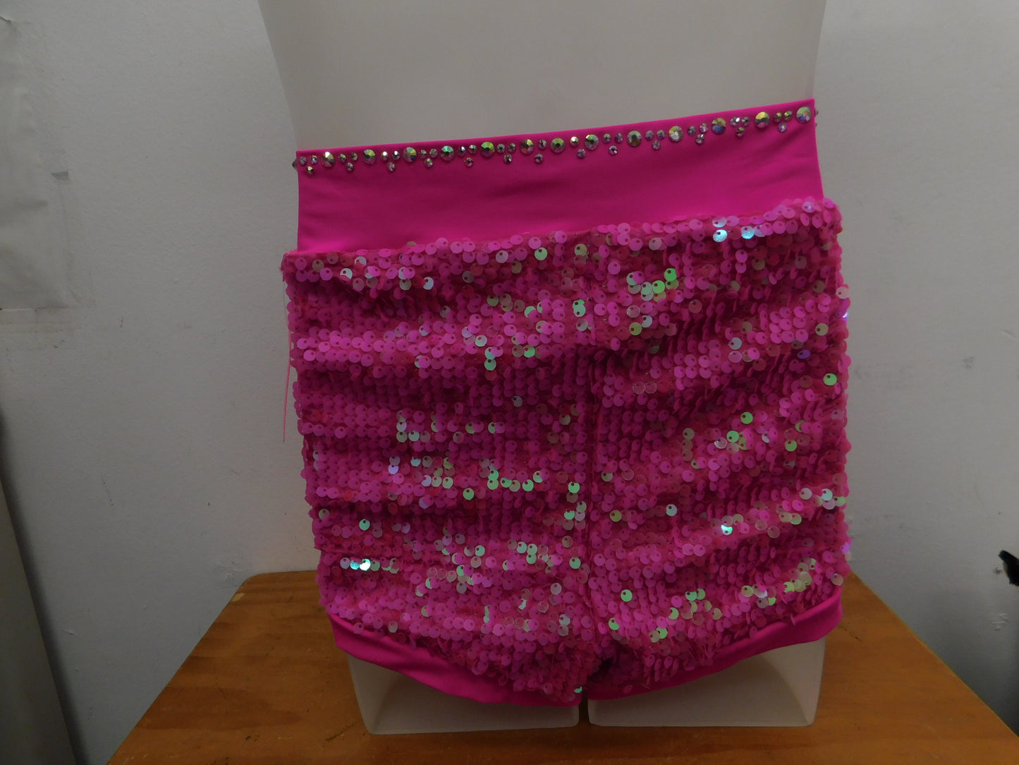 Pre-Owned Shorts w/ Stones Balera  SQ9629 Small Adult Pink  Jazz Tap