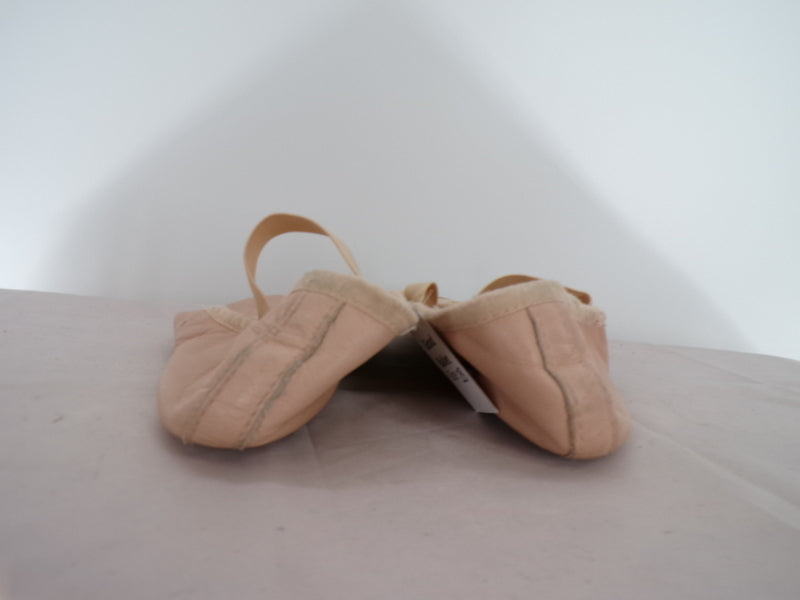 Pre-Owned Ballet Shoes Bloch Big Kid 2B  Leather Single Strap Full Sole