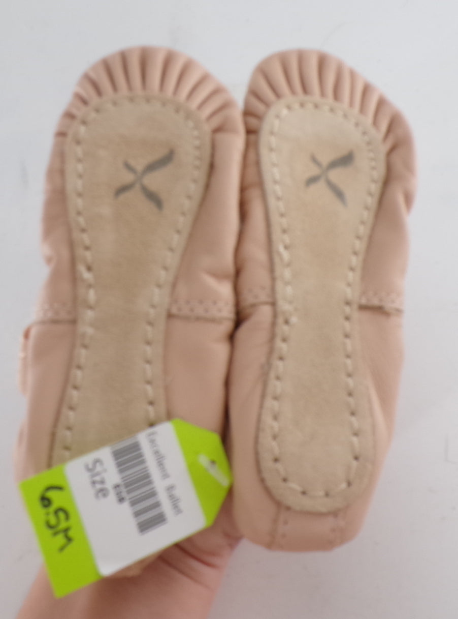Pre-Owned Ballet Shoes Capezio Little Kid 6.5M  Leather Single Strap Full Sole