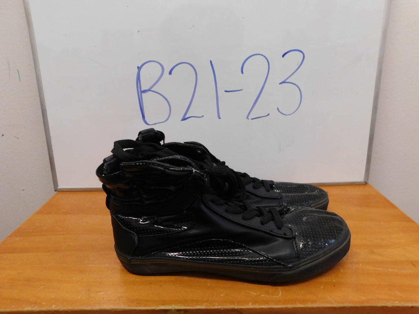 Pre-Owned  Shoes Unbranded Adult 6  Leather