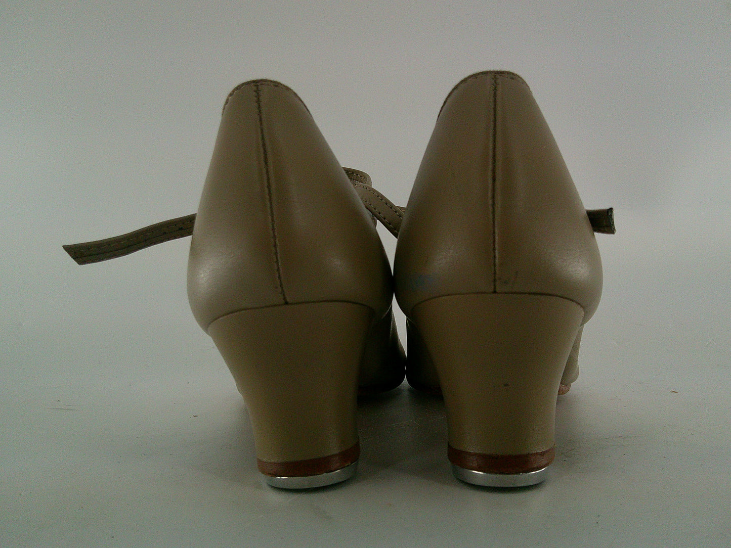 Pre-Owned Tap Shoes Liberts Womens 7.5M  Leather Buckle