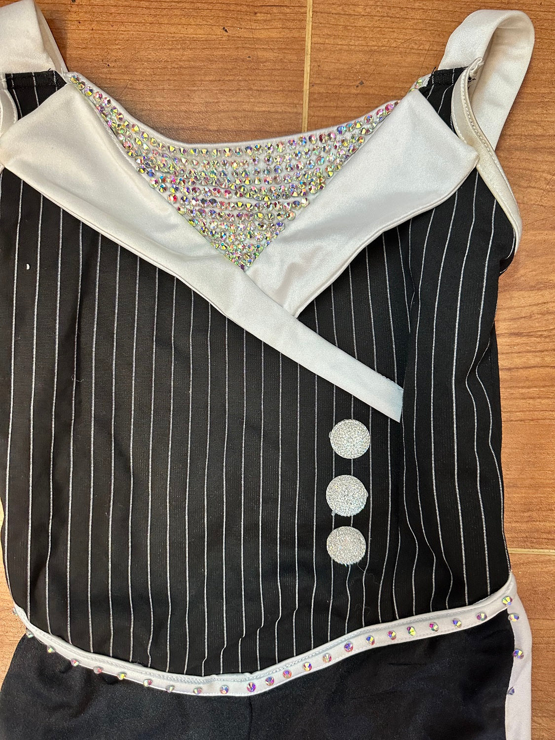 Pre-Owned Costume Weissman  15726 Large Child Black  Jazz Rhinestones