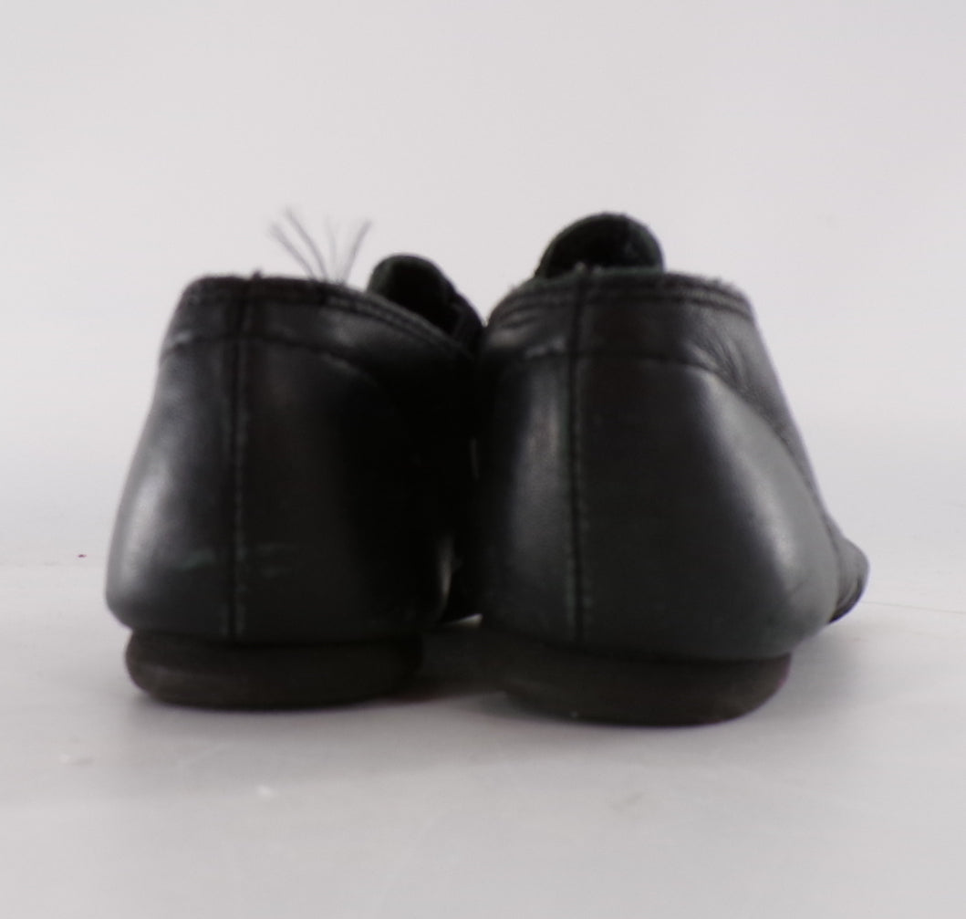 Pre-Owned Jazz Shoes Capezio Big Kid 1M Side Elastic Leather Slip On Split Sole
