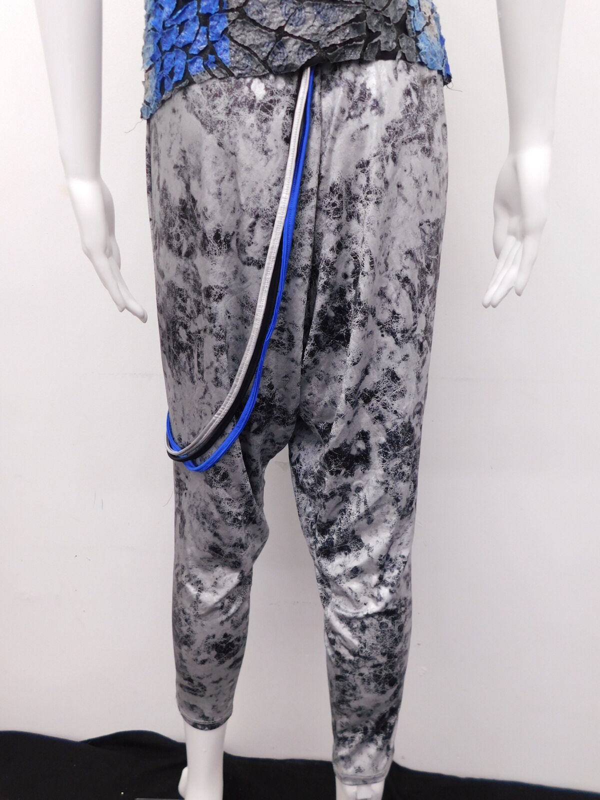 Pre-Owned Costume Dansco   Small Adult Silver  Jazz