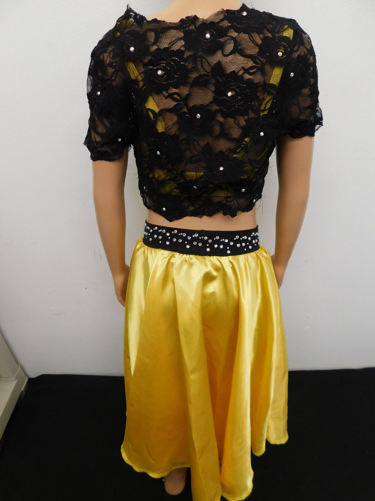Pre-Owned Costume Kelle   Medium Child Yellow 2pc Lyrical Contemporary Rhinestones