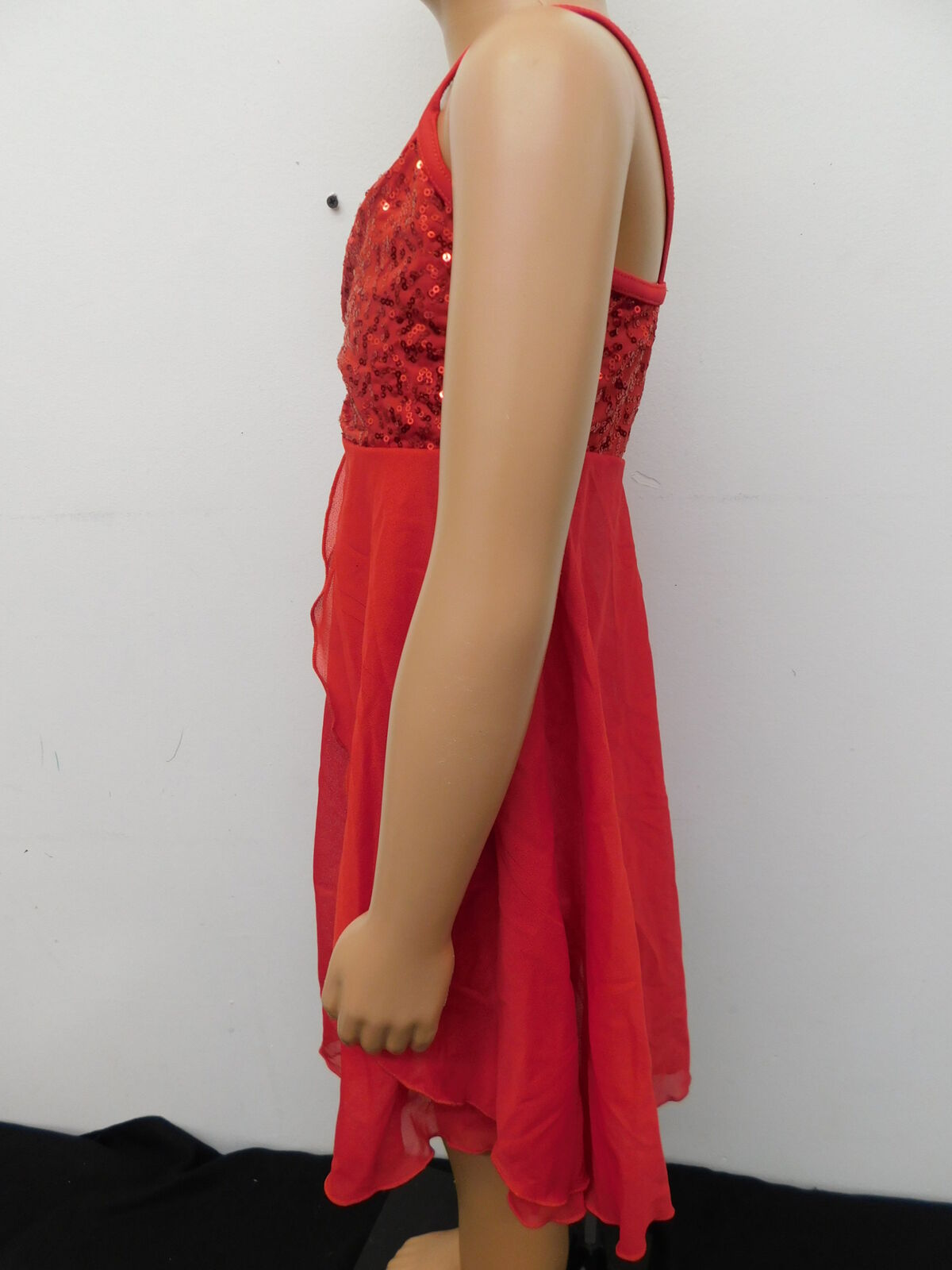 Pre-Owned Costume Unbranded   Medium Child Red  Contemporary