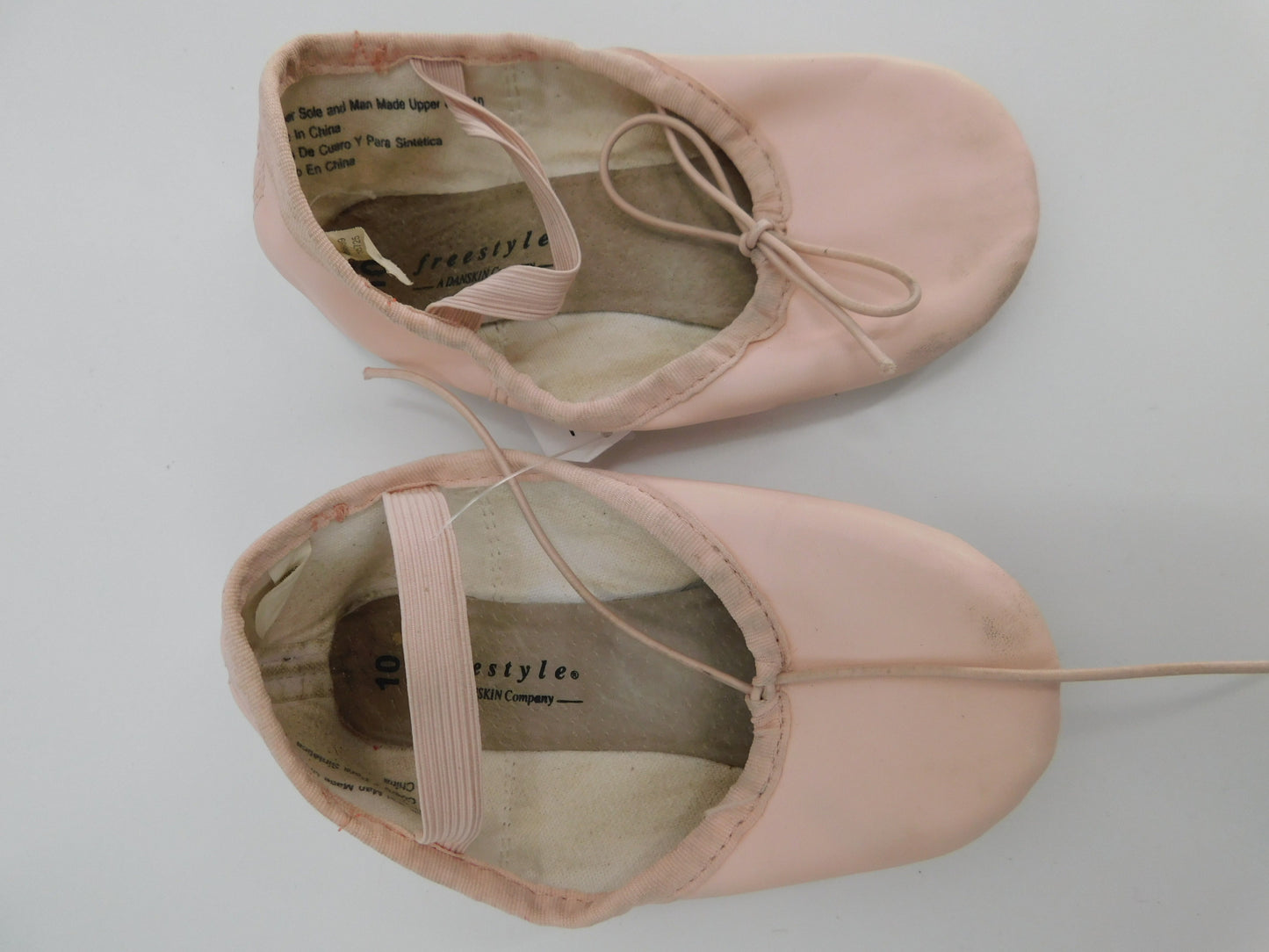 Pre-Owned Ballet Shoes Freestyle Kids 10M  Man Made  Full Sole