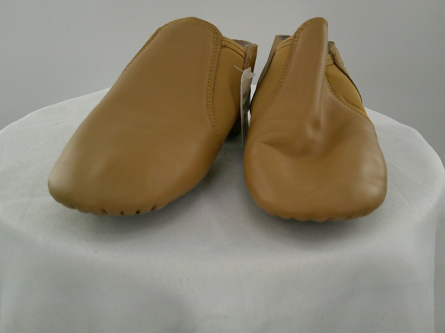Pre-Owned Jazz Shoes Revolution Youth 2.5M Slip On Leather  Split Sole
