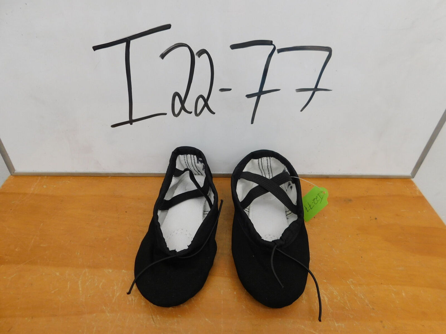 Pre-Owned Ballet Shoes Stelle Toddler 6M  Canvas  Split Sole