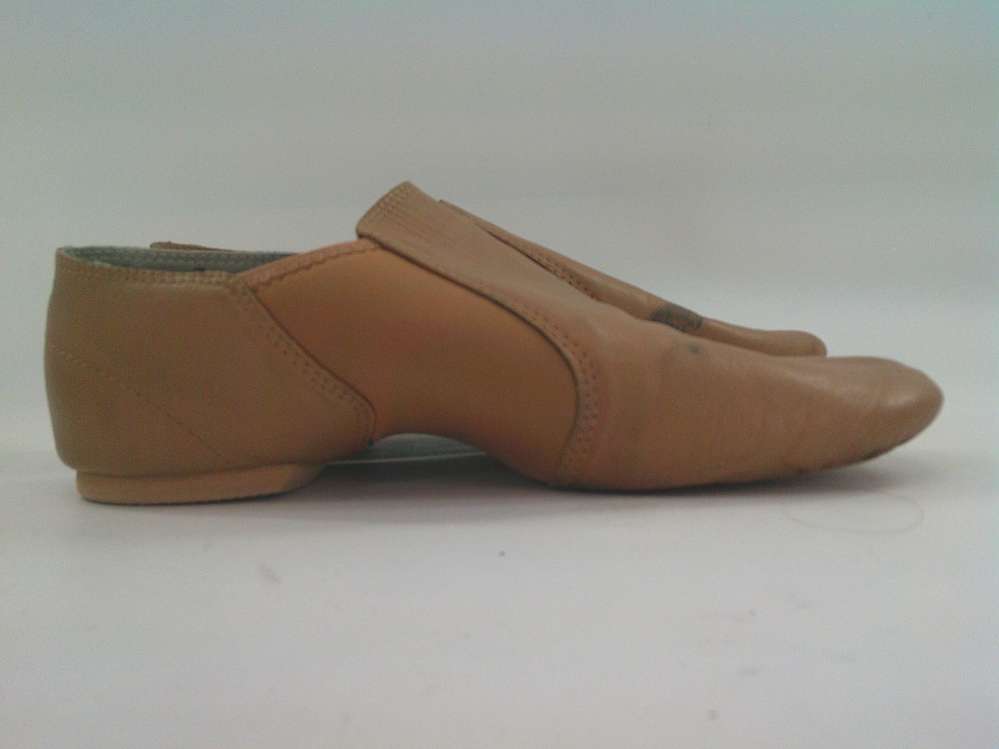 Pre-Owned Jazz Shoes Dance Class Adult 11W  Leather Slip On