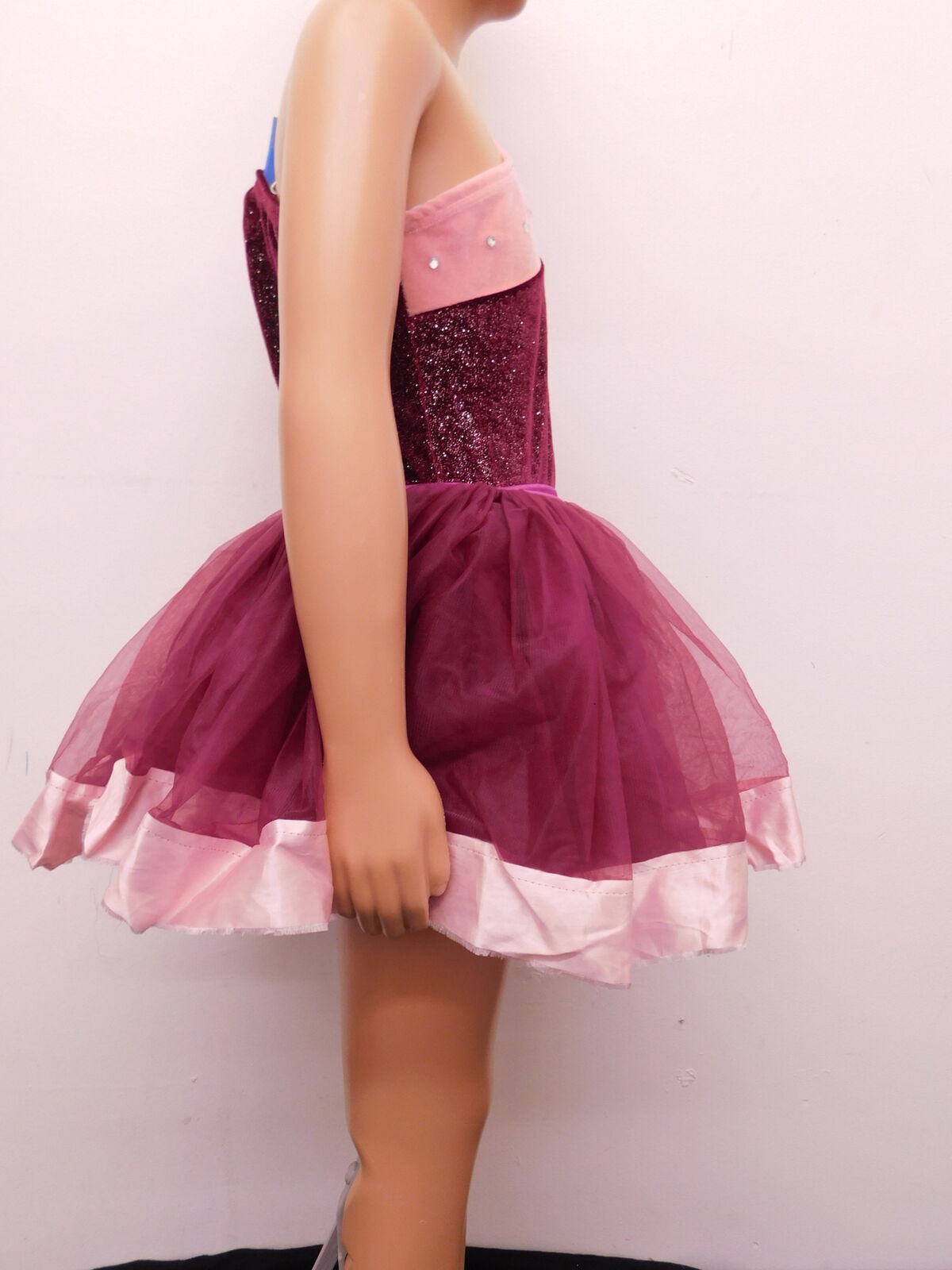 Pre-Owned Costume Dansco   Medium Child Burgundy  Ballet