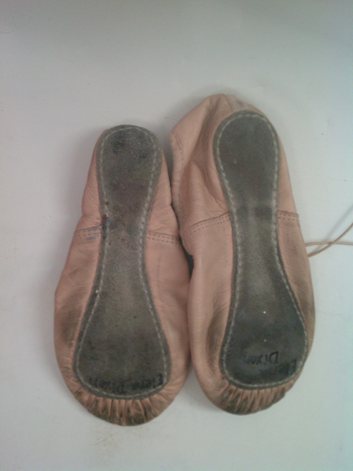 Pre-Owned Ballet Shoes Capezio Youth 1M Tie Drawstring Leather Single Strap Full Sole