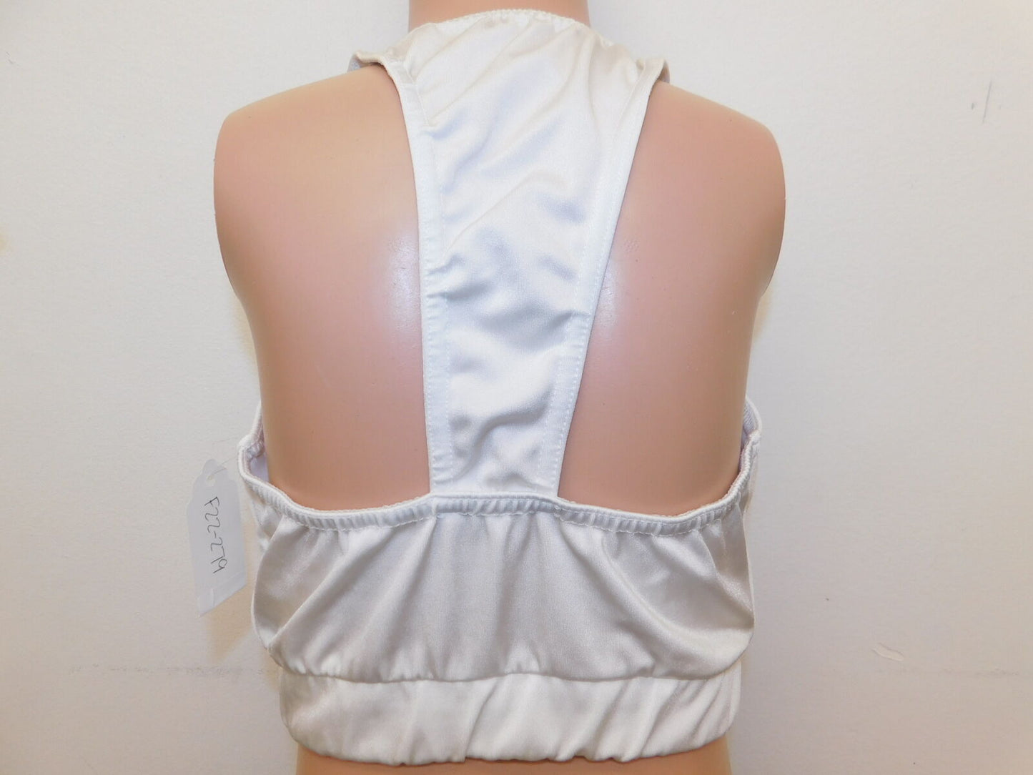 Pre-Owned Sports Bra Unbranded   Large Child White  Jazz