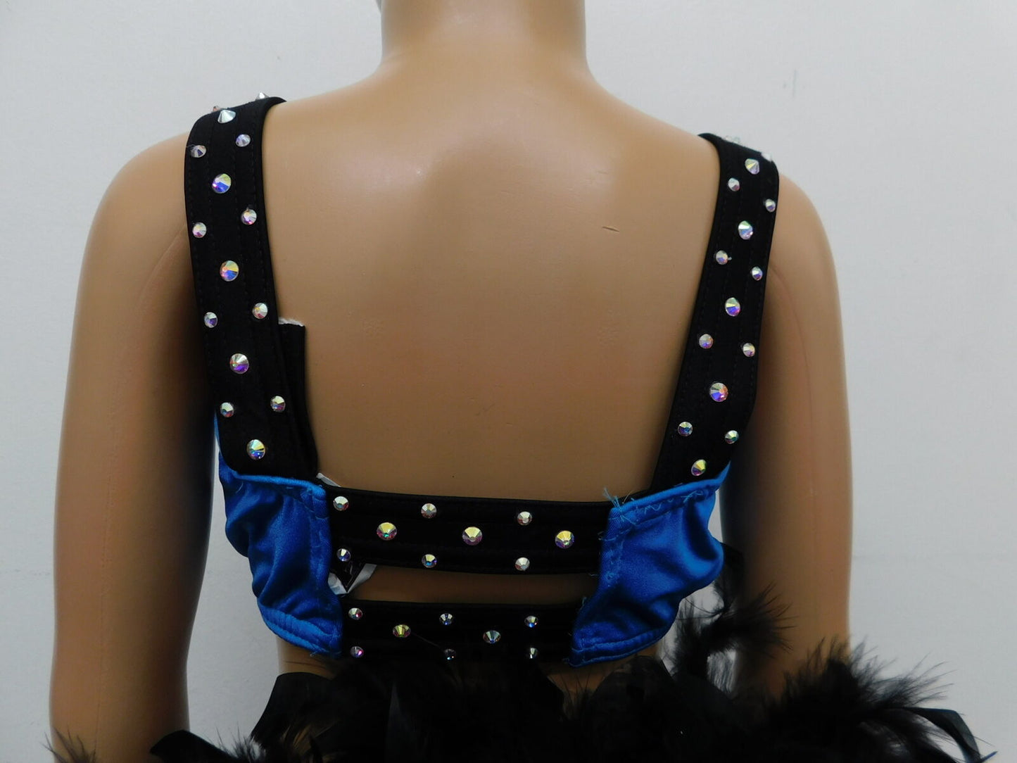 Pre-Owned 2pc Costume Kelle   Medium Child Turquoise 2pc Feathers Jazz Stones