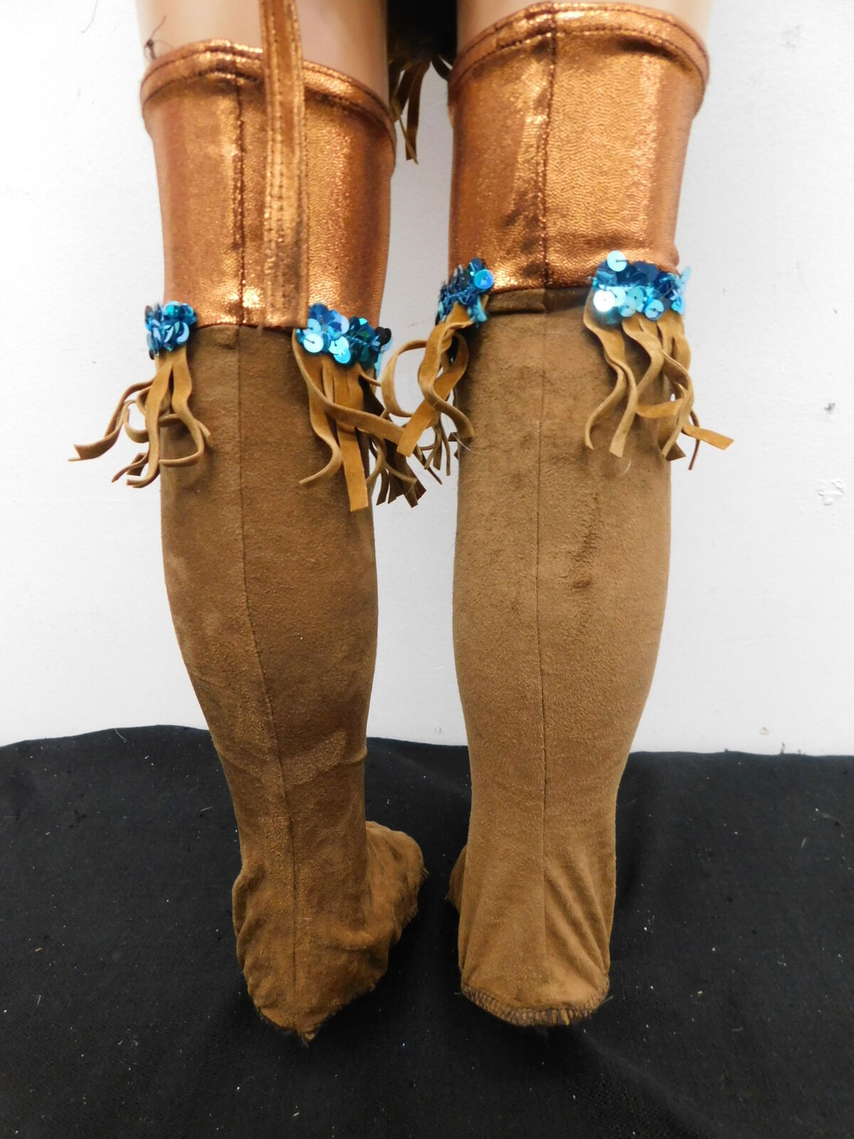 Pre-Owned Costume AWCT  15788 Small Child Brown Blue  Indian Jazz Pocahontas