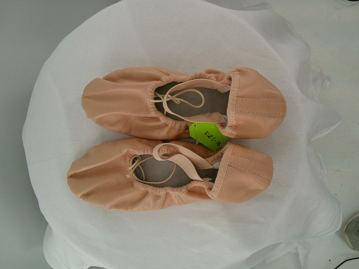 Pre-Owned Ballet Shoes Bloch Adult 5C  Leather Single Strap Full Sole
