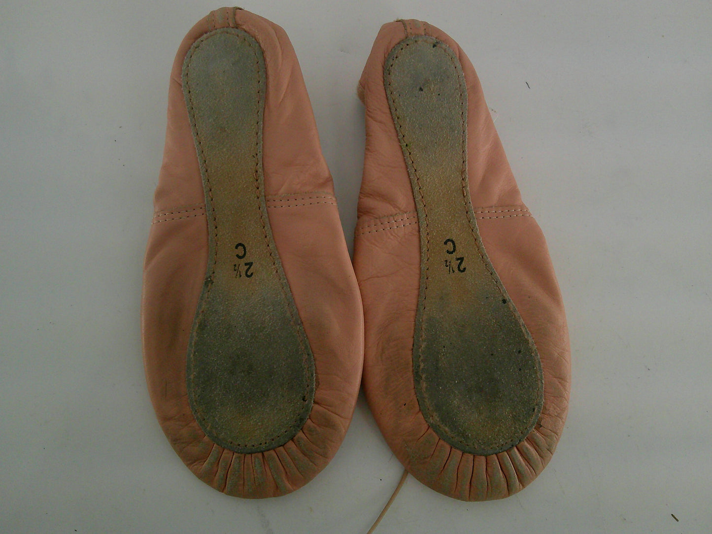 Pre-Owned Ballet Shoes Dancing Fair Big Kids 2.5C  Leather  Full Sole