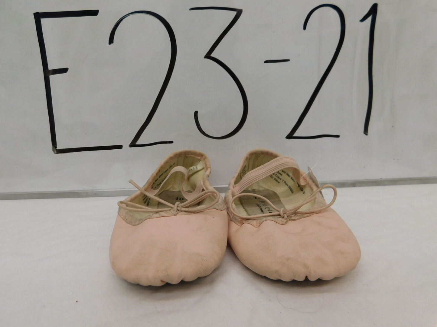 Pre-Owned Ballet Shoes Freestyle Toddler 10M  Leather  Full Sole