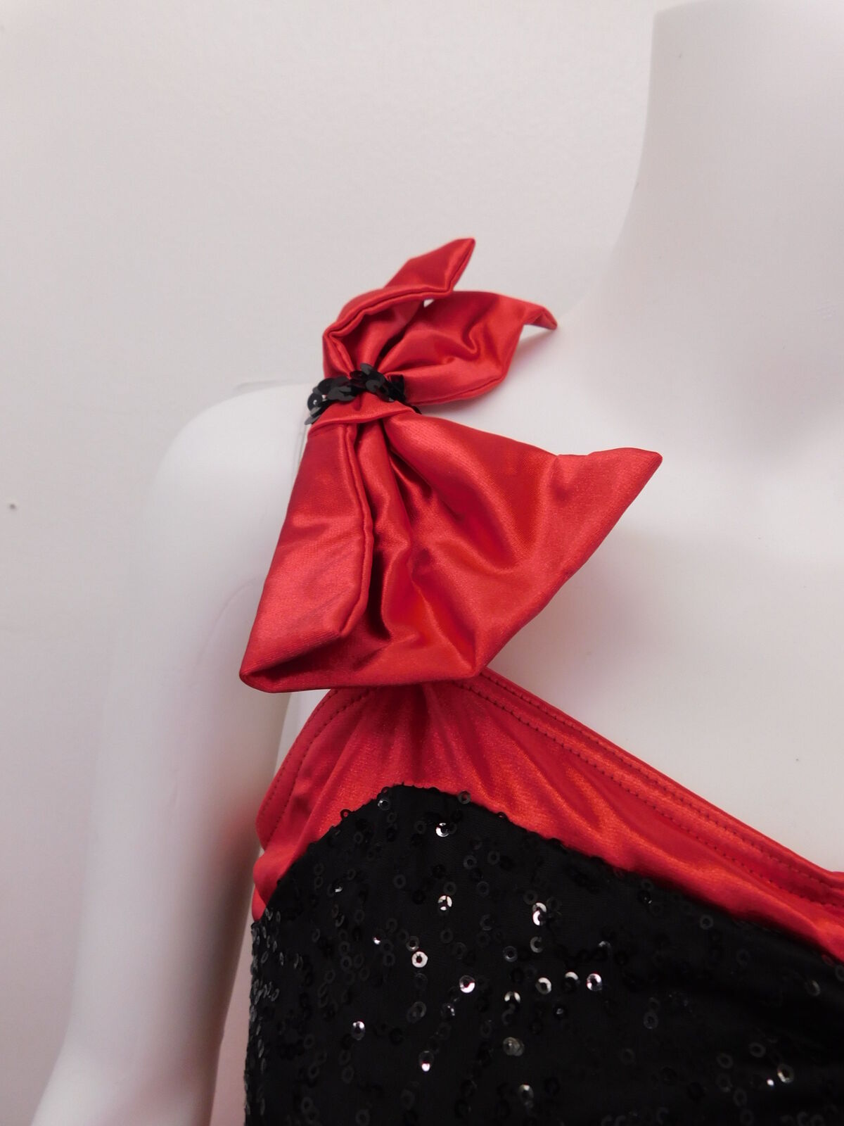 Pre-Owned Costume Weissman  9285 Small Adult Red Sassy Dress Jazz Musical Sequins