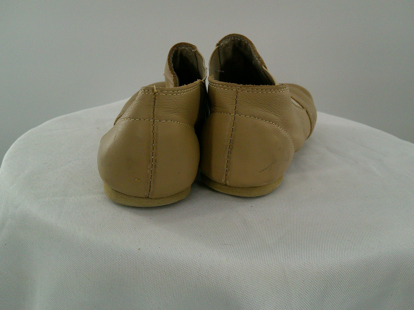 Pre-Owned Jazz Shoes Revolution Adult 2M Slip On Leather  Split Sole