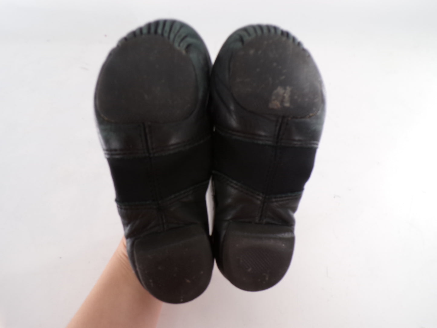 Pre-Owned Jazz Shoes Capezio Big Kid 1M Side Elastic Leather Slip On Split Sole