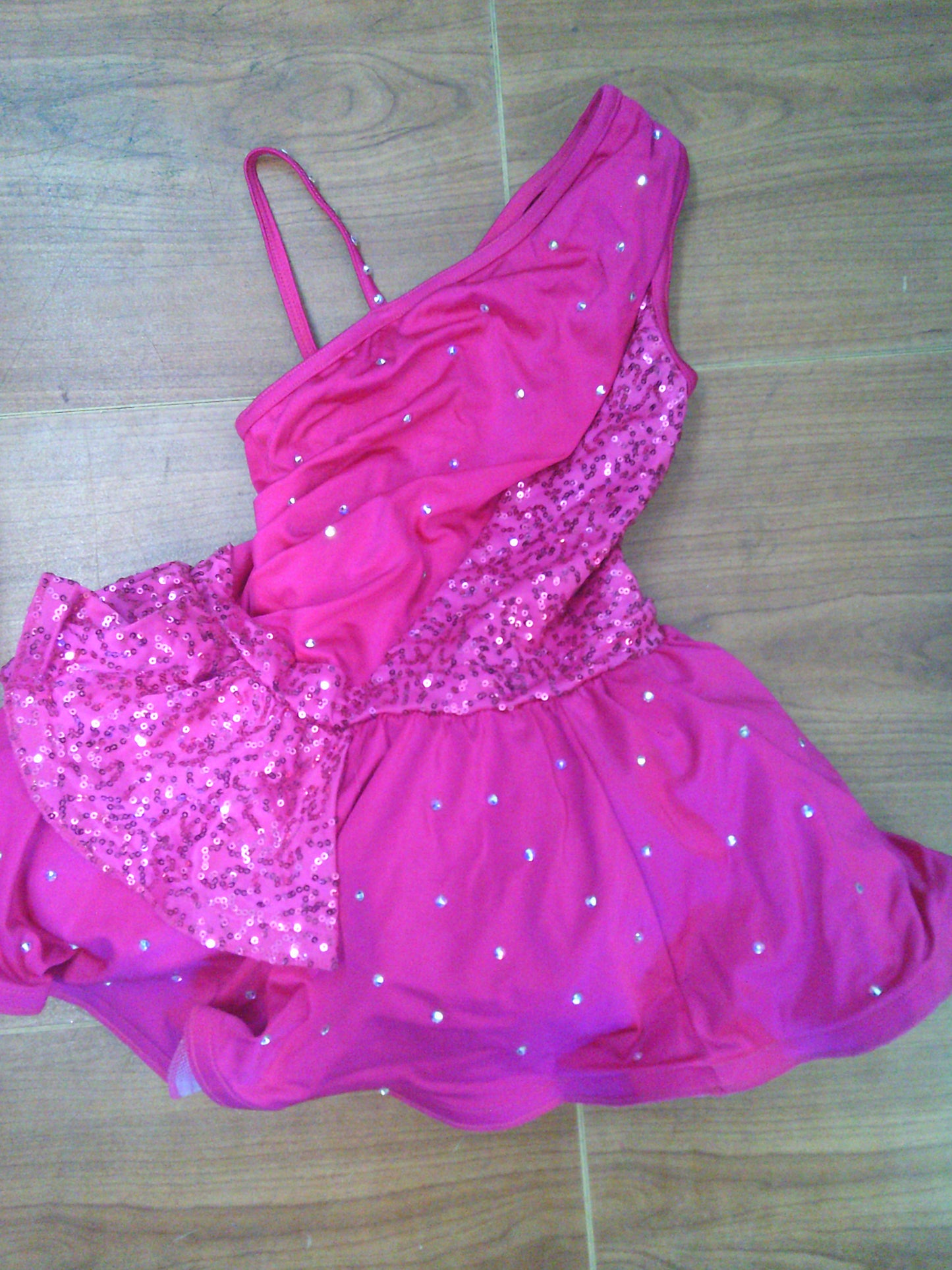 Pre-Owned Costume Weissman  12417 Small Child Pink Sparkle Jazz  Sequins 1