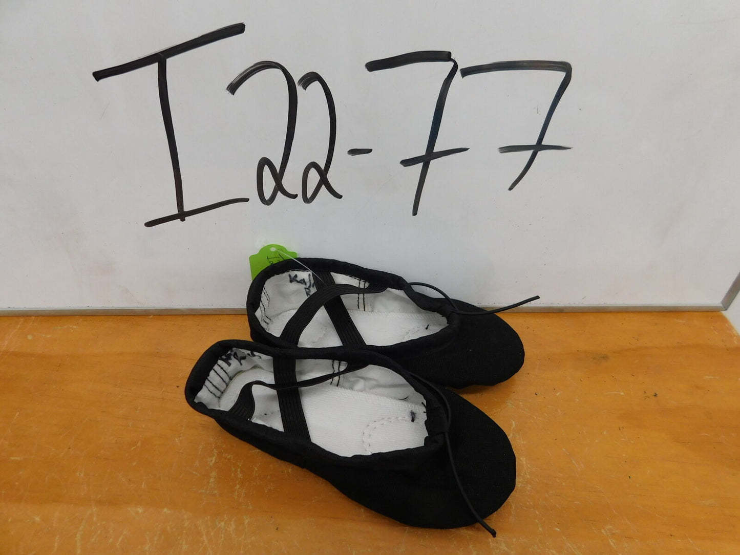 Pre-Owned Ballet Shoes Stelle Toddler 6M  Canvas  Split Sole