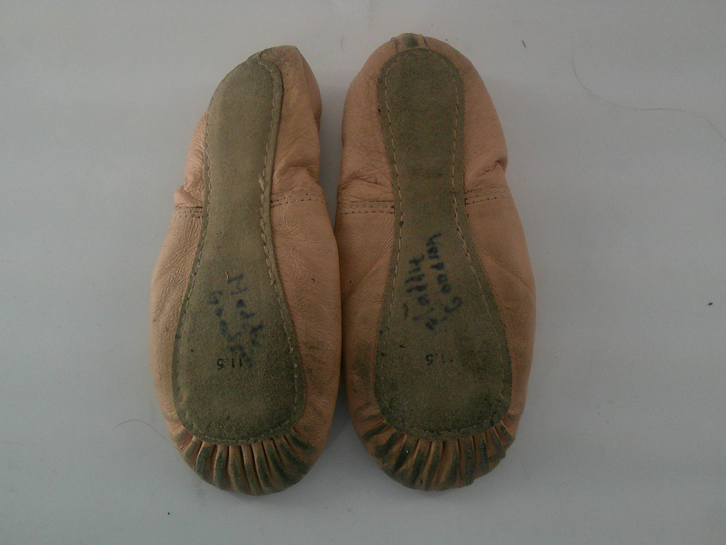 Pre-Owned Ballet Shoes DanzNMotion Toddler 11.5M  Leather Single Strap Full Sole