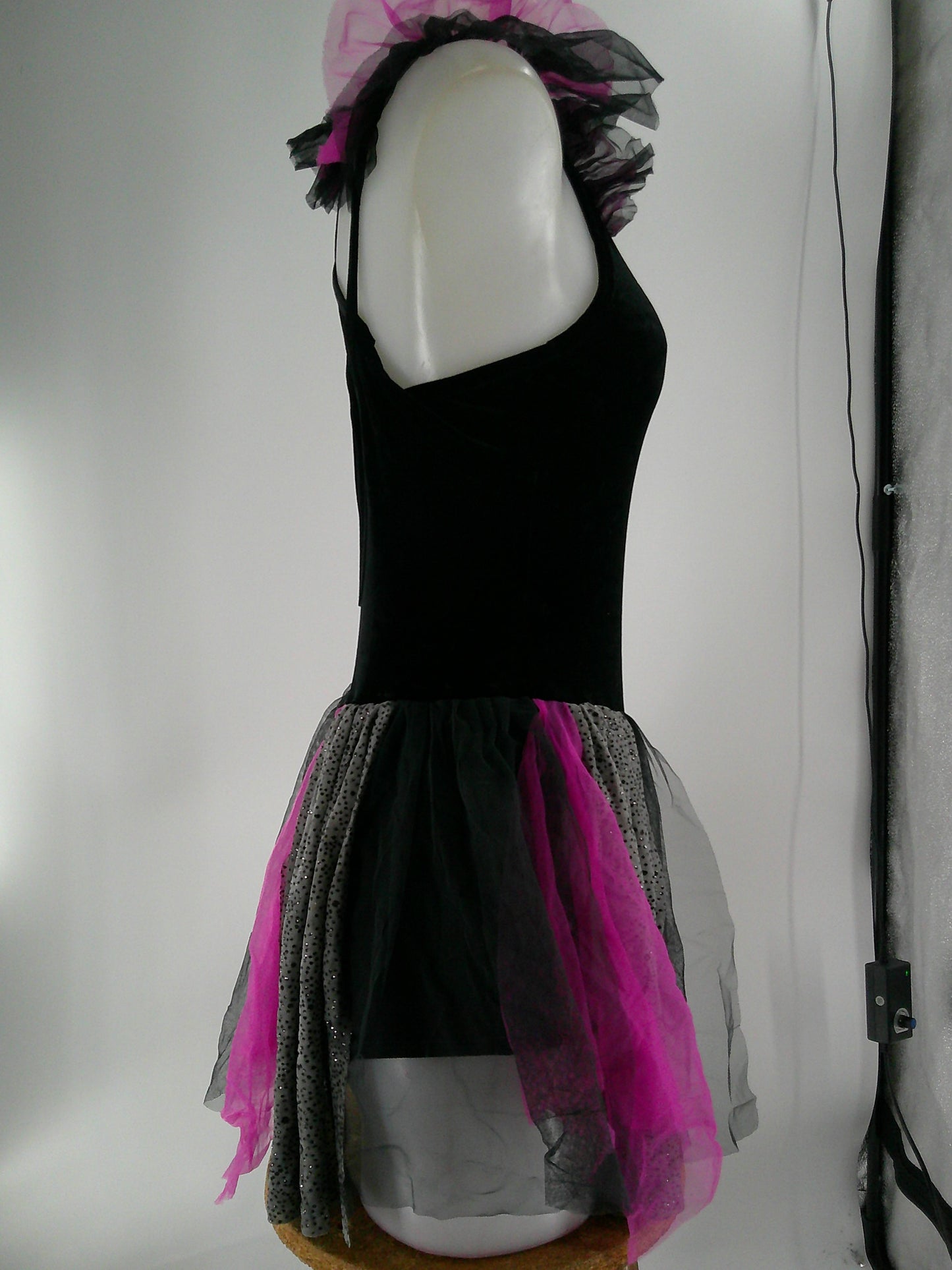 Pre-Owned Costume Curtain Call  E1008 Small Adult Pink Skirt Jazz Glitter