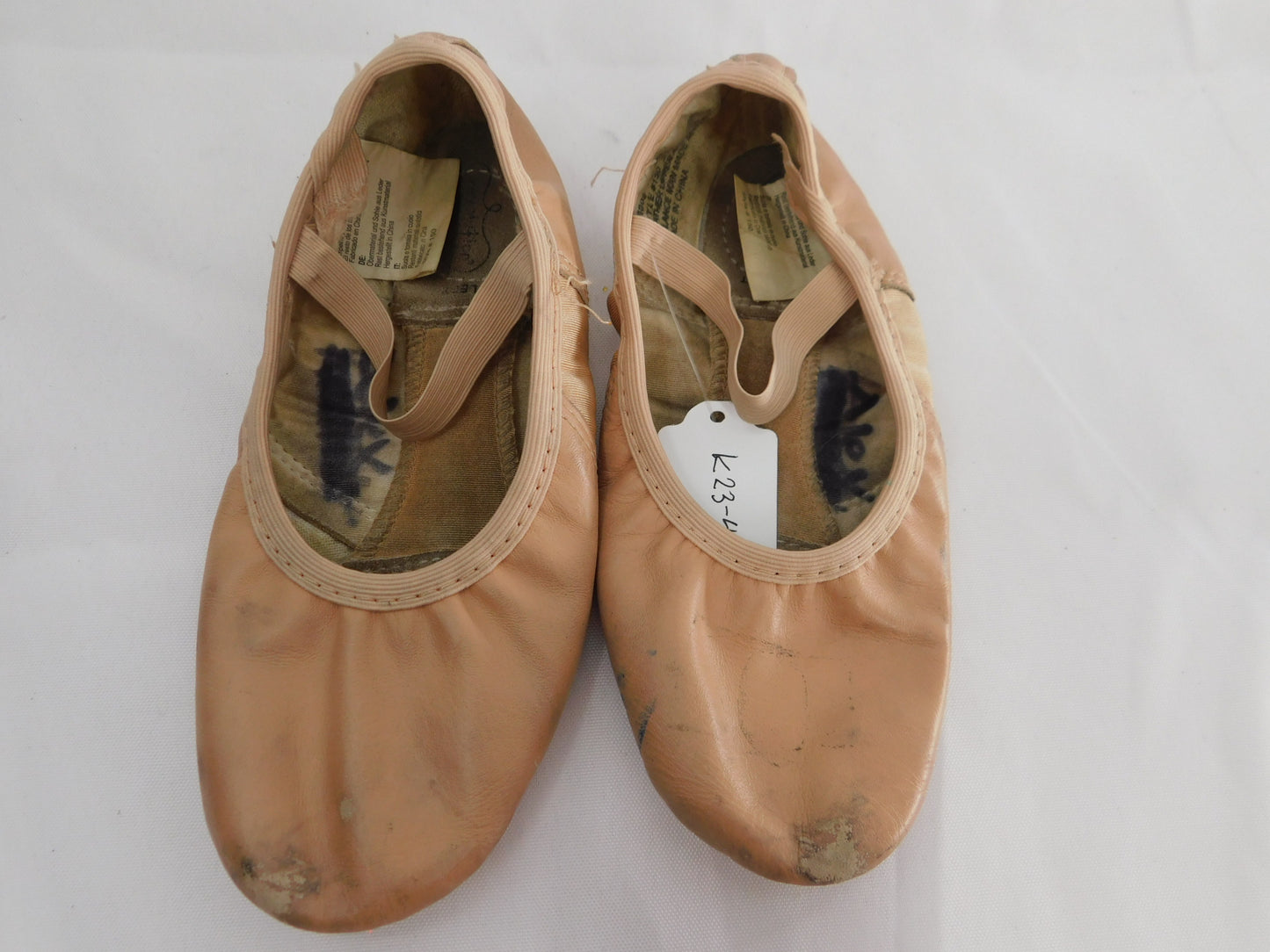 Pre-Owned Ballet Shoes Revolution Big Kid 3  Leather 1 Strap Split Sole