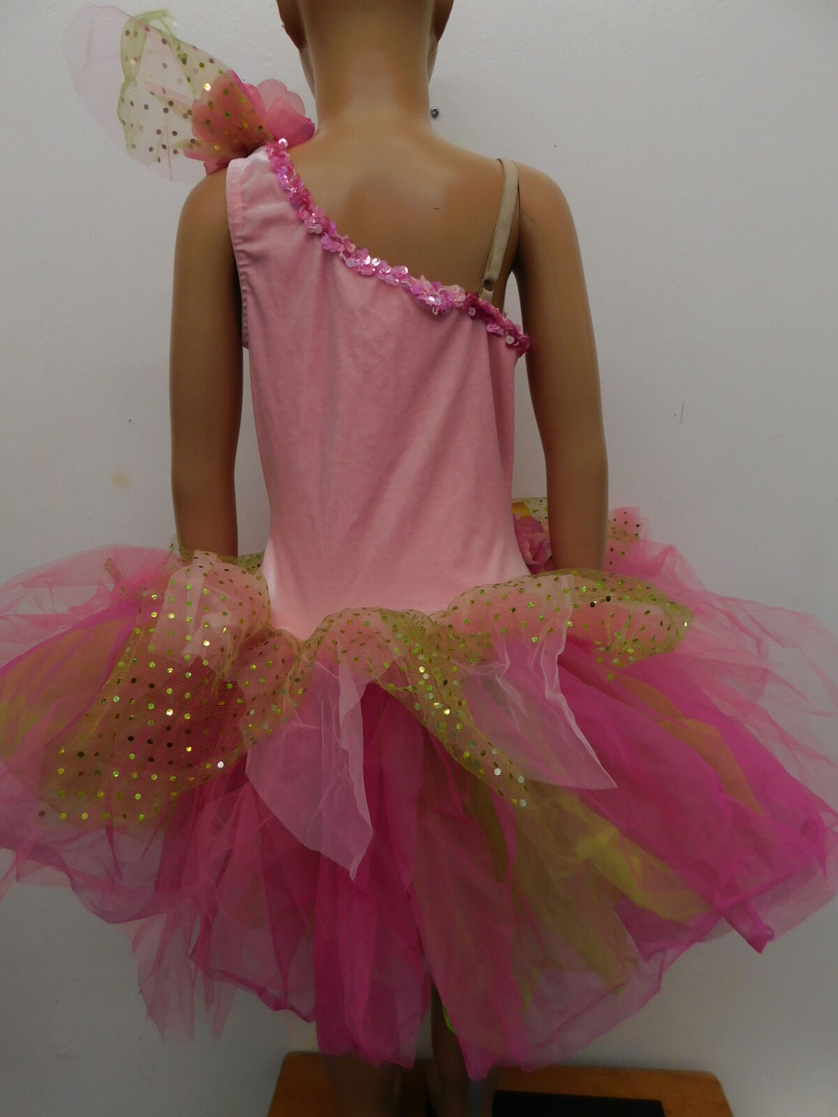 Pre-Owned Costume AWCT  15937 Intermediate Child Light Pink  Ballet