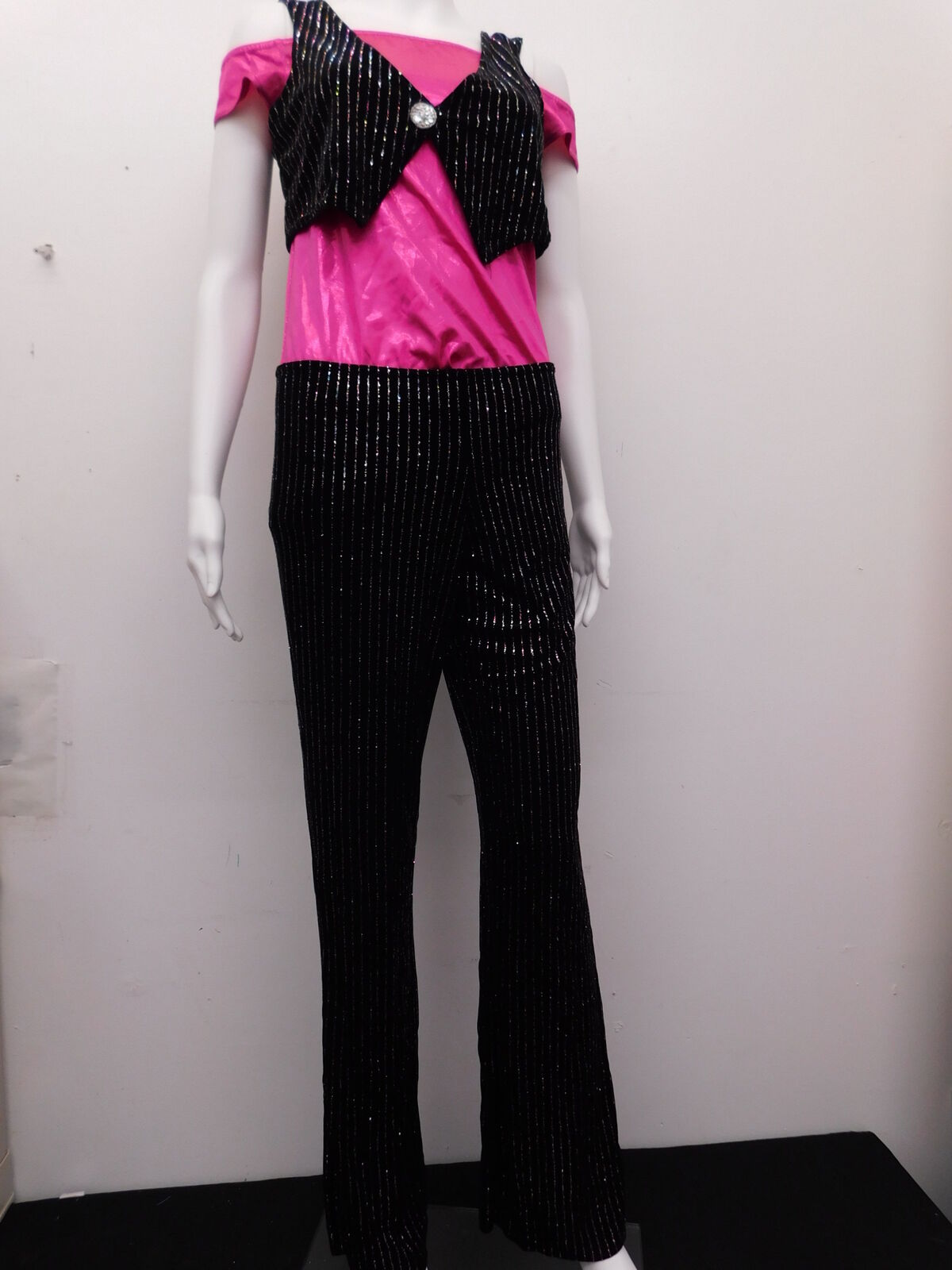 Pre-Owned Costume Costume Gallery   Medium Adult Pink Suit Jazz Glitter Gangster