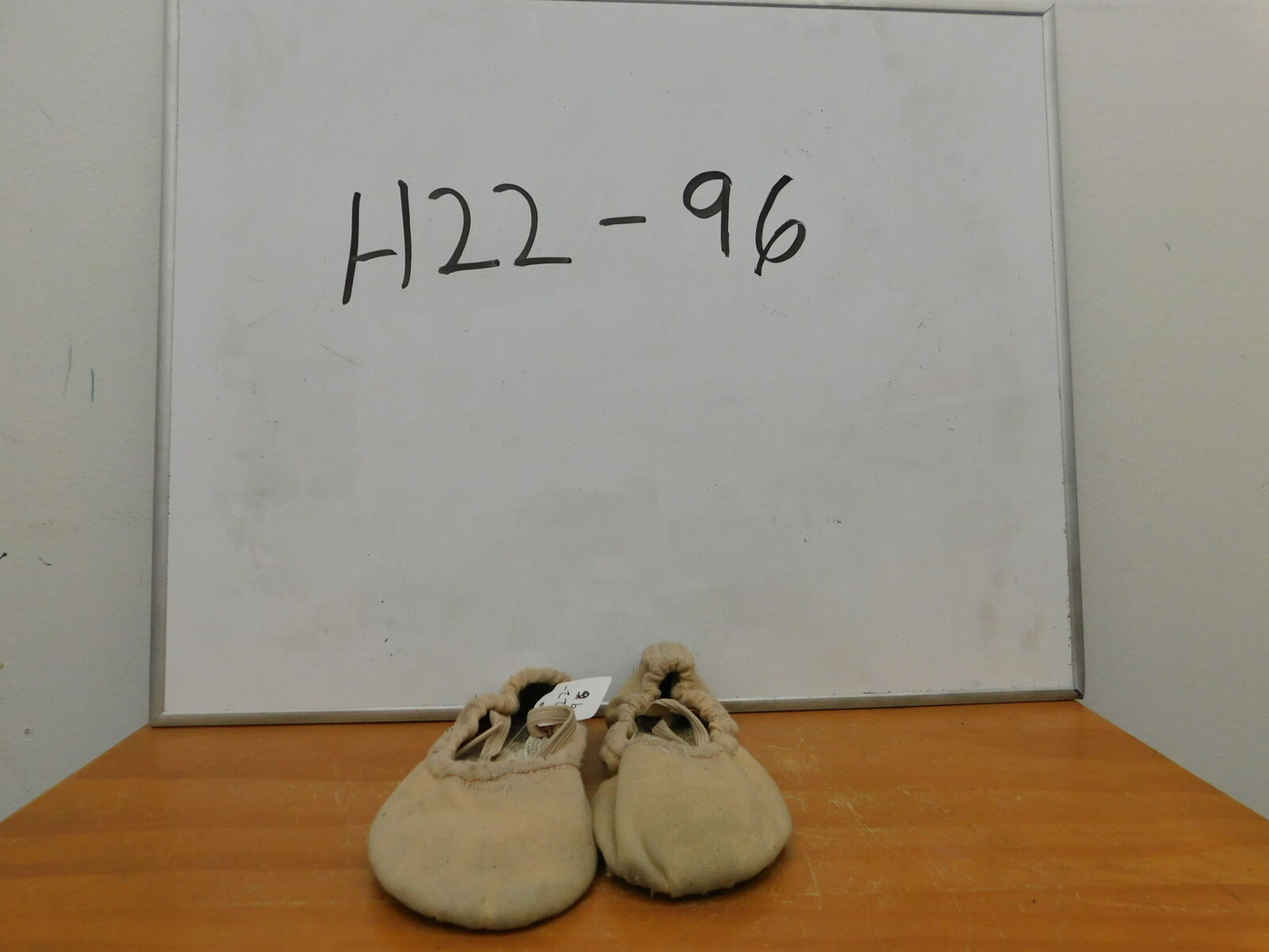 Pre-Owned Ballet Shoes Revolution Big Kid 4.5  Canvas