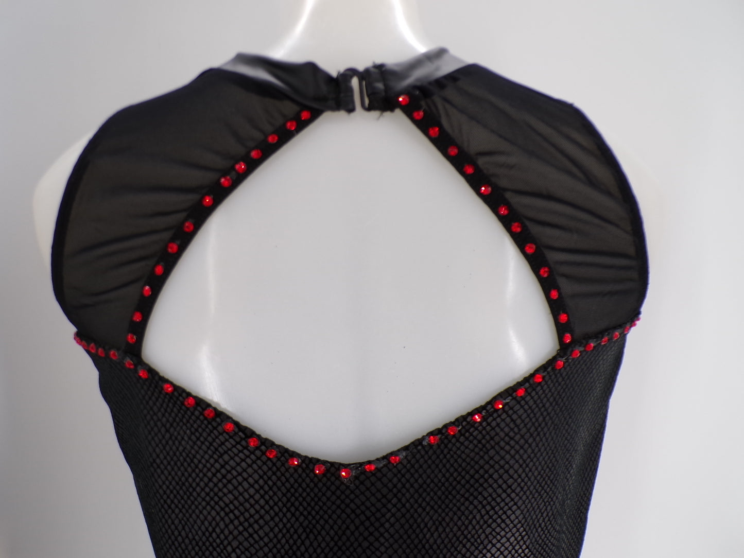 Pre-Owned Costume Reverence   XS Adult Black  Jazz