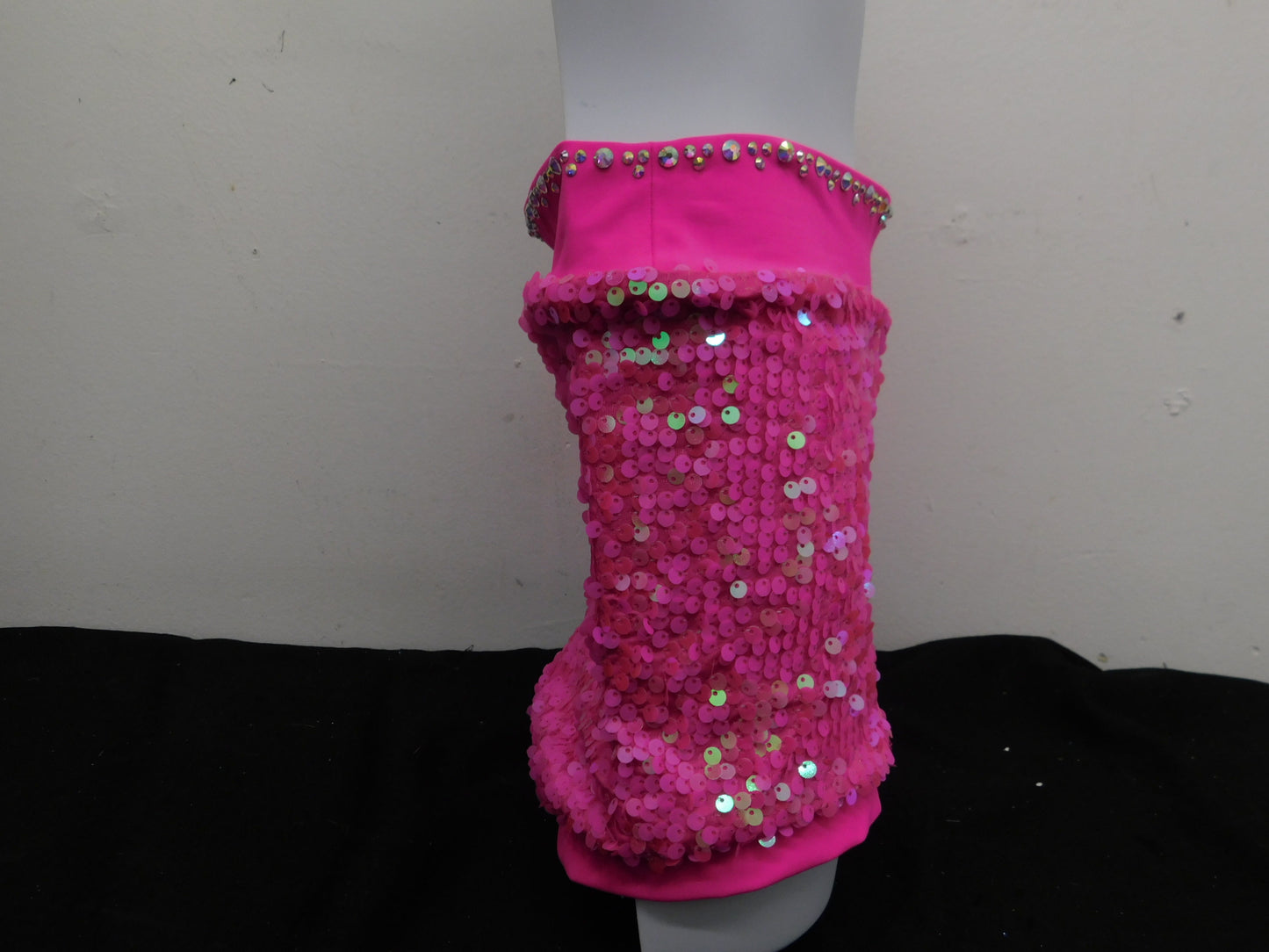 Pre-Owned Shorts w/ Stones Balera  SQ9629 Small Adult Pink  Jazz Tap