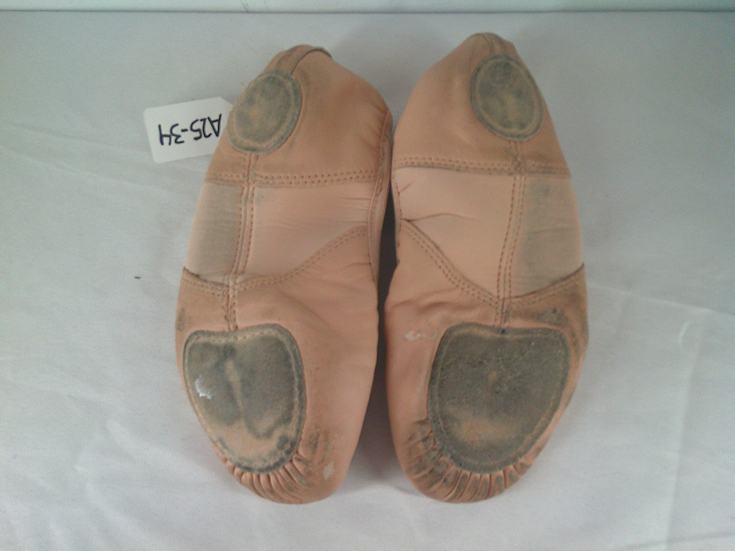 Pre-Owned Ballet Shoes Revolution Womens 7M Pull On Leather Single Strap Full Sole